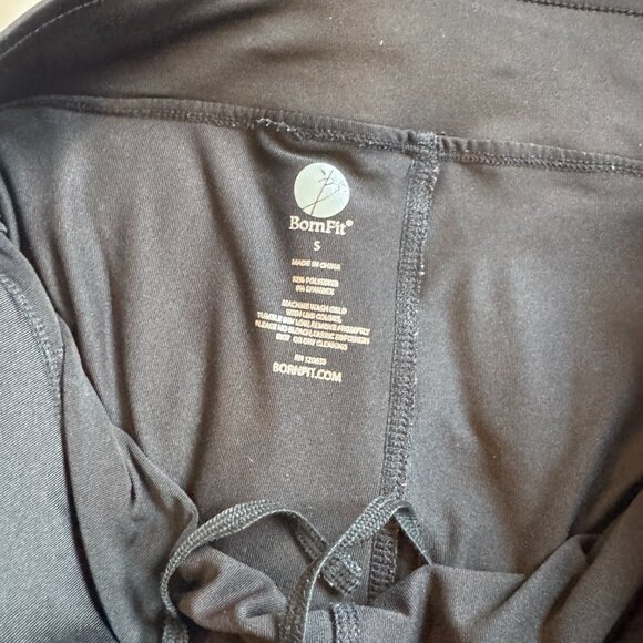 BornFit Black Athletic Skort with Embroidered Design – Size Small - Picture 2 of 3